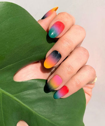 Mani of the Week: Vibrant Gradient Nails