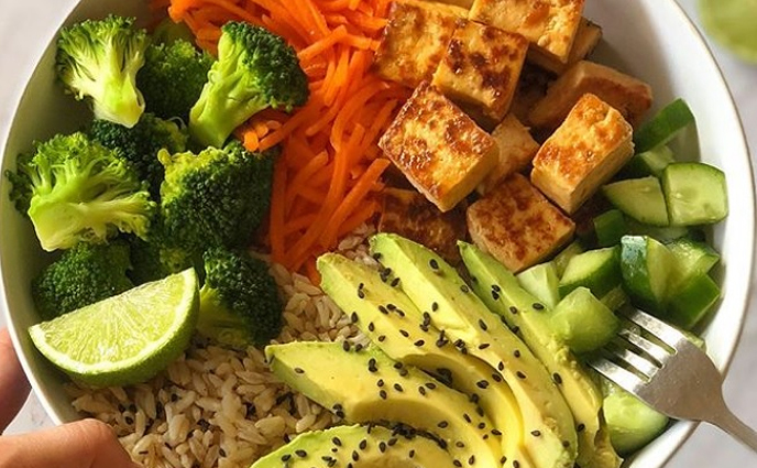 12 Easy, Nutritious Lunch Bowls That Are Way Better Than Takeout