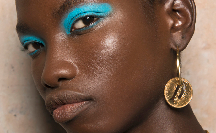 13 Brush-Free Makeup Looks You Can Apply With Just Your Fingers