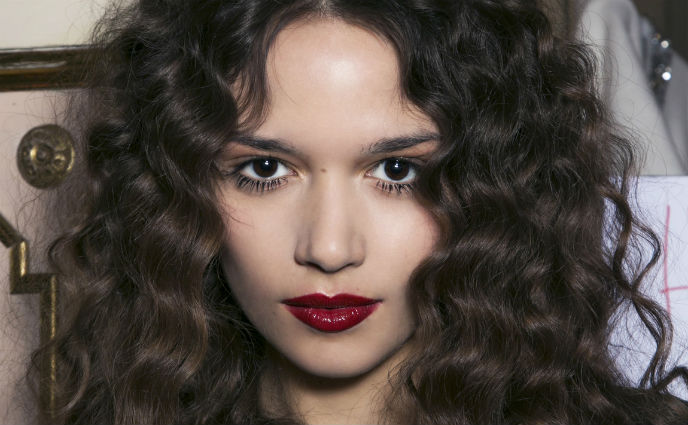 Step-By-Step: How to Diffuse Curly Hair