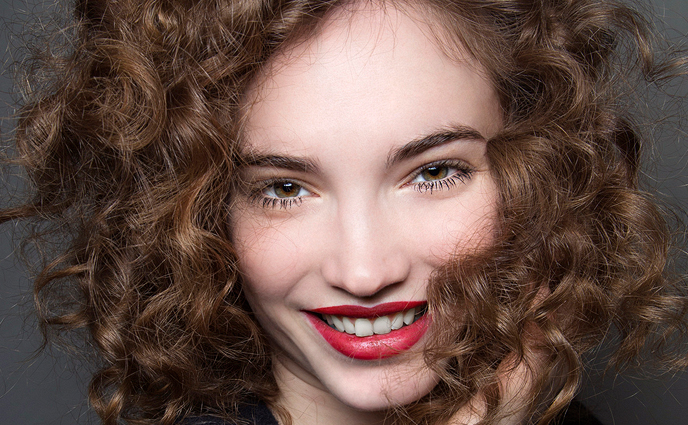 10 Dry Texturizing Hairsprays for Great Waves