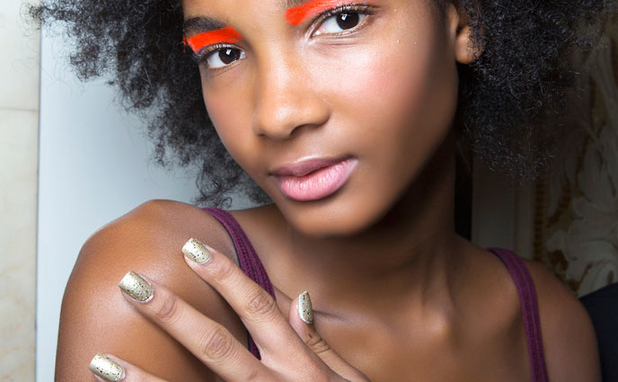 10 Holiday-Inspired Nail Looks That Take Seconds to Create