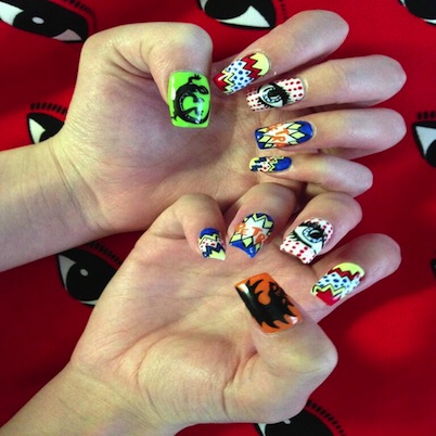 Manicure Mania: Hailee Steinfeld's Comic Con Nails Dazzle Fans	