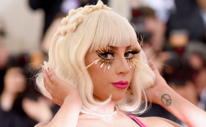 18 Wonderfully Campy Makeup Looks From the 2019 Met Gala