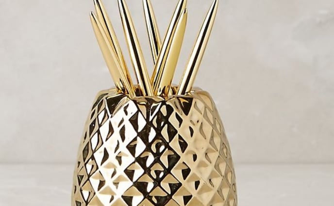 12 Chic Makeup Brush Holders That Look Stunning on Your Vanity