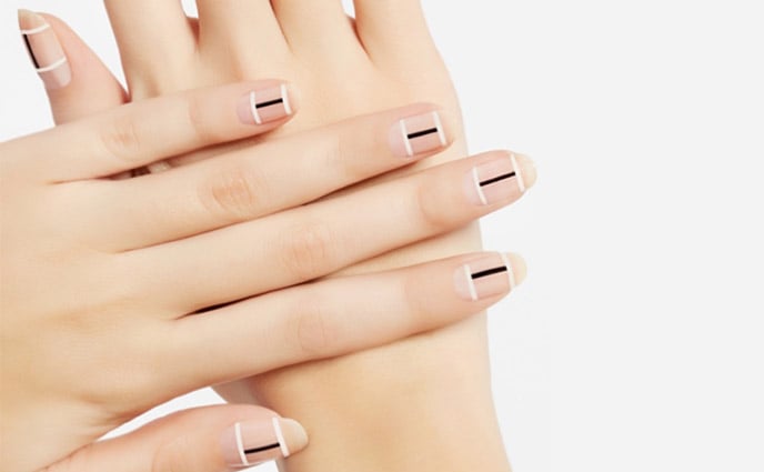 23+ Chic Line Nail Designs For A Modern Aesthetic in Any Season