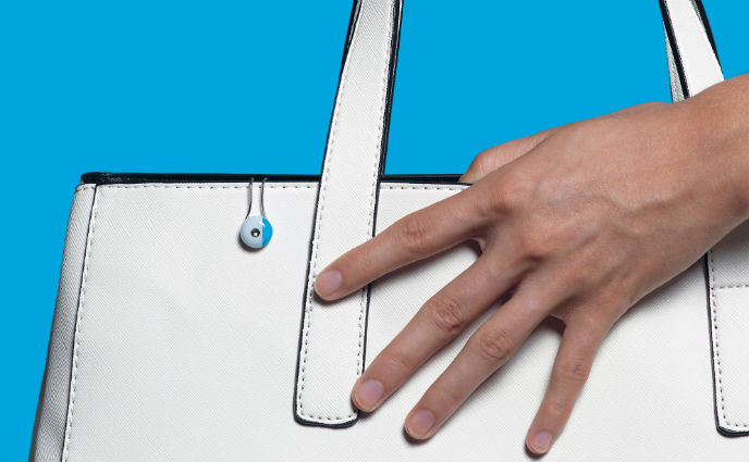 This Genius New Piece of Wearable Tech Tracks Your UV Exposure