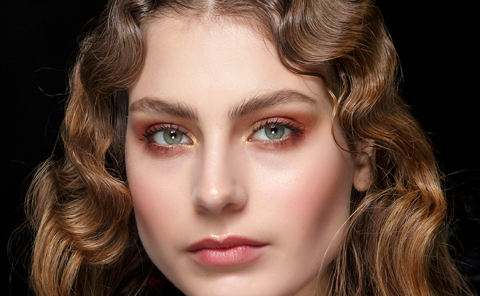 10 Retro Hairstyles That Are Hot Right Now 