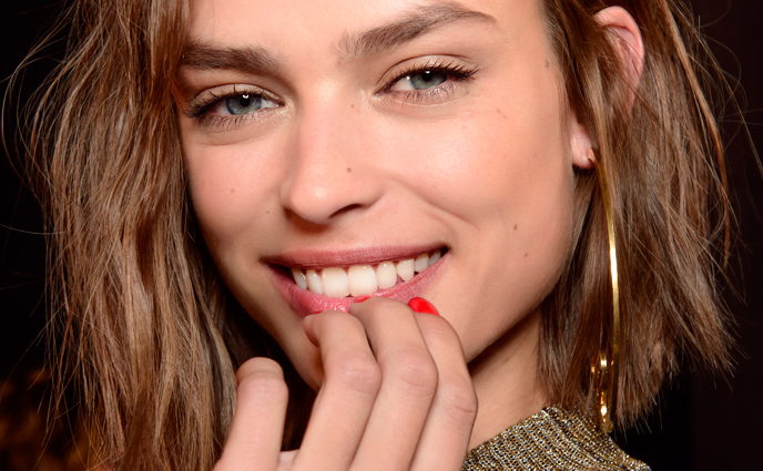 The Expert Guide to Shine-Free Skin This Summer