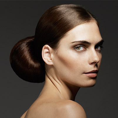 How to Do a Flawless Chignon in 5 Easy Steps