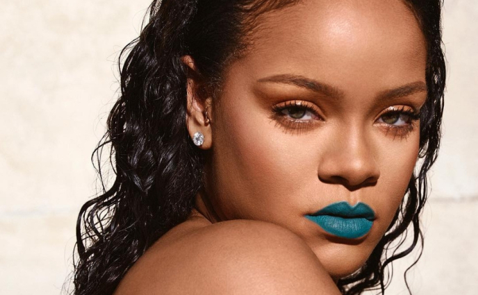 7 Teal Lipstick Must-Haves for Summer