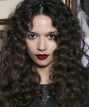 Step By Step How To Diffuse Curly Hair